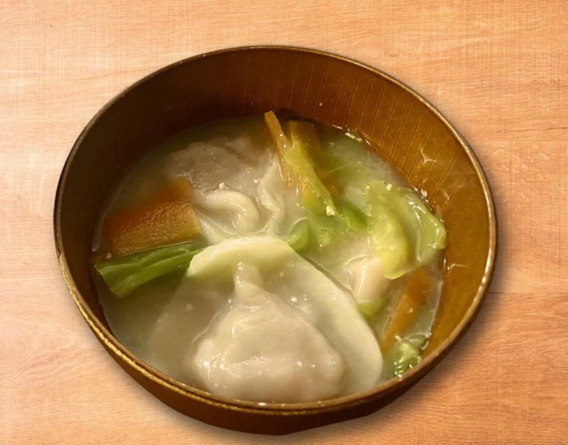 水餃子とキャベツのおみそ汁