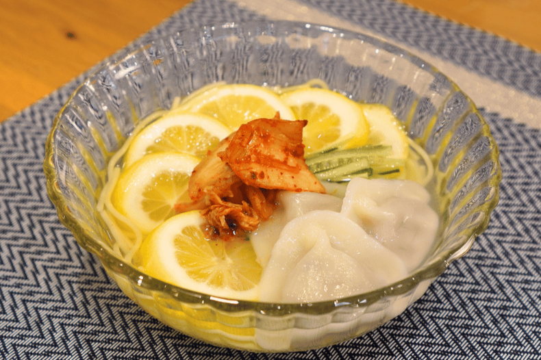 レモン香るぷるもち水餃子冷麺