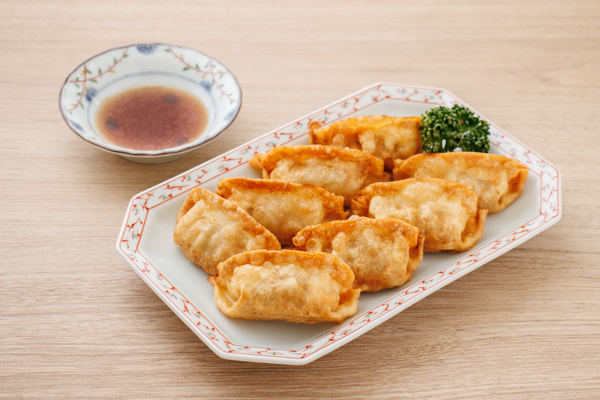 市販の冷凍餃子で作る!パリパリ絶品揚げ餃子