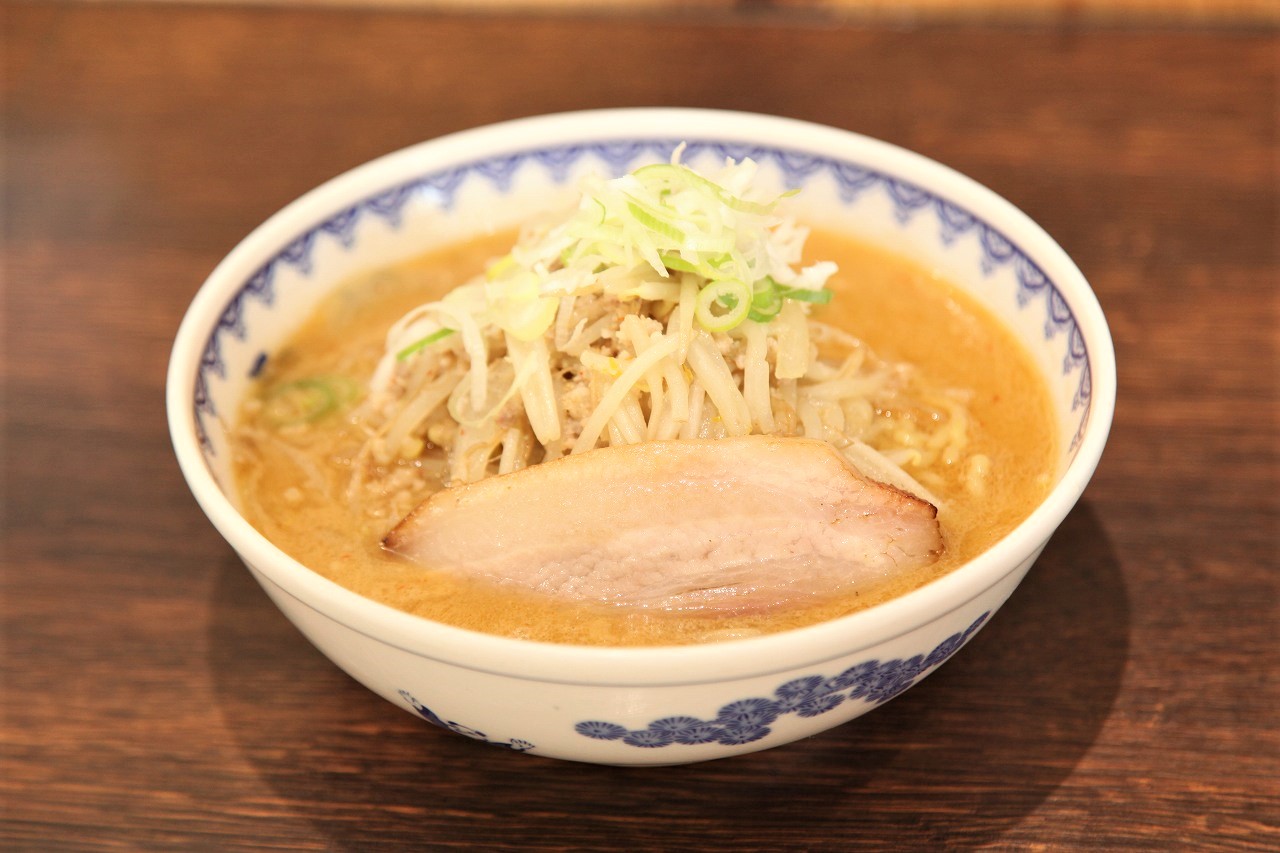 ついに再販開始！】 麺酒場 猪子家 濃厚醤油豚骨ラーメン 家系ラーメン 家系 ラーメン 濃厚 醤油豚骨 醤油豚骨ラーメン 冷凍 冷凍ラーメン 冷凍食品  〆 〆のラーメン