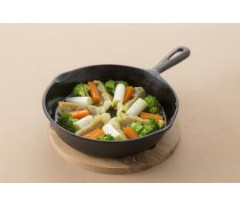カレーぎょうざのスパイシーアヒージョ