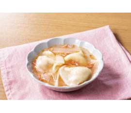 ぷるもち水餃子の春の桜海老スープ